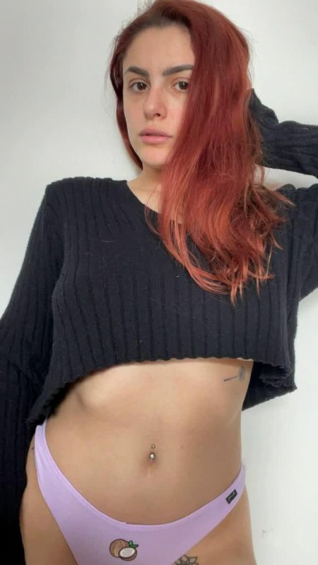 Cutest and sexiest redhead tummy here