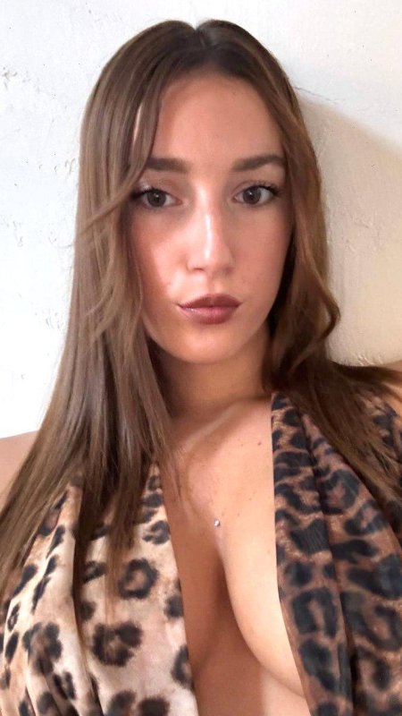 What's the first thing you notice about me?